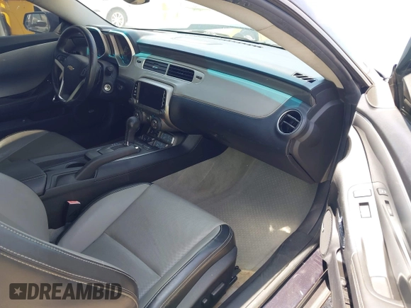 2013 Chevrolet Camaro LT with VIN 2G1FC1E38D9160609, listed as a IAAI auction lot 42646283 with 215,814 mi miles and . Bid and sale history available at DreamBid. Image 5.