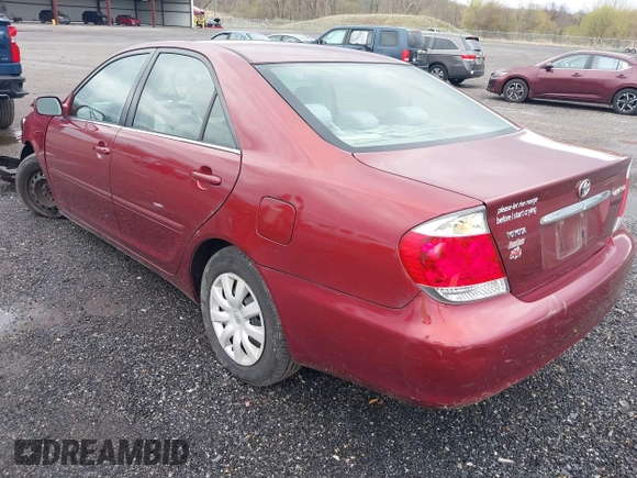 2006 Toyota Camry STD z VIN 4T1BE32K36U165094, wystawiony jako IAAI lot #41920150 z przebiegiem 136 986 mil mil oraz . Historia ofert i sprzedaży dostępna na DreamBid. Obrazek 3.