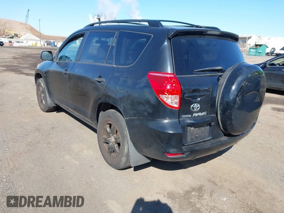 2007 Toyota RAV4 with VIN JTMBD33V676026194, listed as a IAAI auction lot 42001542 with 188,991 mi miles. Bid and sale history available at carsss.com. Image 3.