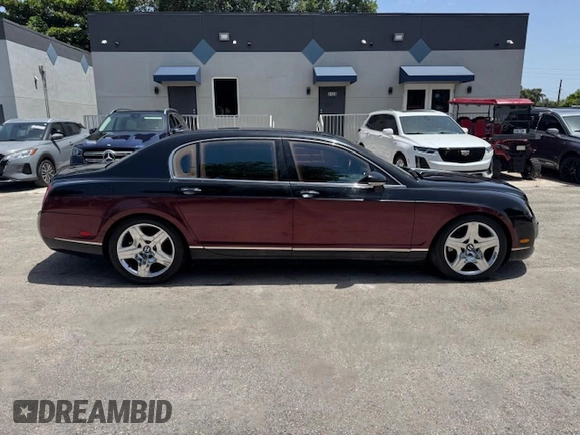 2006 Bentley Flying Spur z VIN SCBBR53W96C031785, wystawiony jako Copart lot #61819345 z przebiegiem 58 606 mil mil oraz Szkoda całkowita • Salvage title. Historia ofert i sprzedaży dostępna na DreamBid. Obrazek 12.