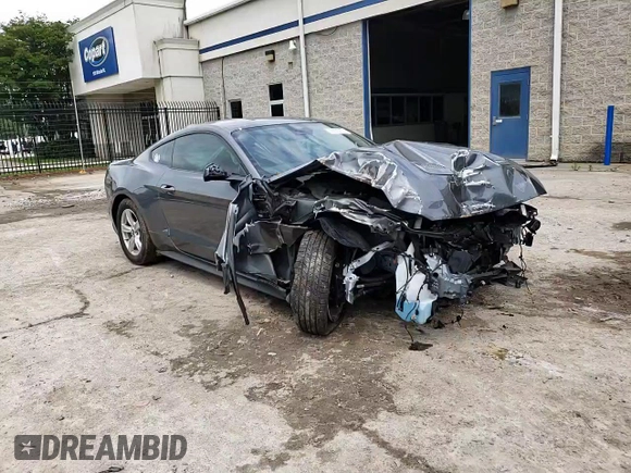 2021 Ford Mustang EcoBoost z VIN 1FA6P8TH0M5154969, wystawiony jako Copart lot #58635625 z przebiegiem 18 763 mil mil oraz Szkoda całkowita • Salvage title. Historia ofert i sprzedaży dostępna na DreamBid. Obrazek 13.