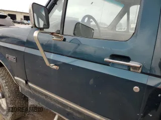 1997 Ford F-350 with VIN 1FTHF36G8VEB56577, listed as a Copart auction lot 84106284 with 126,868 mi miles and Salvage title. Bid and sale history available at DreamBid. Image 7.