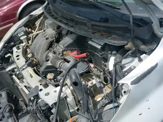 2015 Nissan Note SV z VIN 3N1CE2CP9FL405503, wystawiony jako IAAI lot #42540510 z przebiegiem 185 585 mil mil oraz . Historia ofert i sprzedaży dostępna na DreamBid. Obrazek 20.