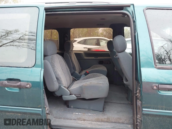 1996 Ford Windstar GL with VIN 2FMDA5140TBB45227, listed as a IAAI auction lot 41932175 with 251,553 mi miles. Bid and sale history available at carsss.com. Image 8.