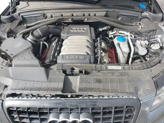 2012 Audi Q5 3.2L Premium Plus with VIN WA1DKAFPXCA080146, listed as a IAAI auction lot 41884166 with 231,000 mi miles. Bid and sale history available at carsss.com. Image 10.