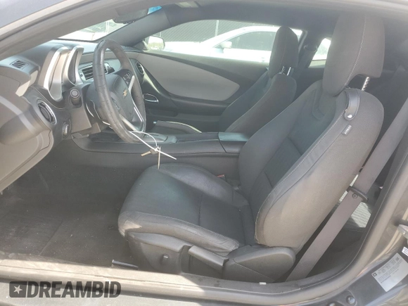 2012 Chevrolet Camaro 2LS z VIN 2G1FA1E36C9189790, wystawiony jako Copart lot #56946555 z przebiegiem 194 380 mil mil oraz Nie do naprawy • Non repairable. Historia ofert i sprzedaży dostępna na DreamBid. Obrazek 7.