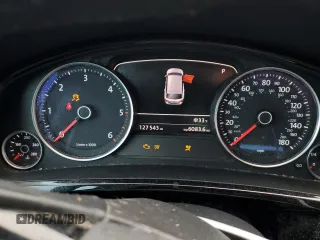 2015 Volkswagen Touareg Lux с VIN WVGEP9BP2FD002247, выставлен на аукционе Copart как лот 41924615 с пробегом 127 543 миль миль и Списание • Salvage title. История ставок и продаж доступна на DreamBid. Изображение 9.