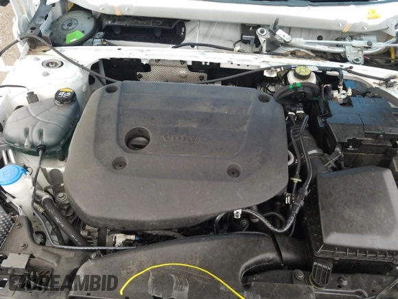 2023 Volvo XC40 Ultimate Dark Theme z VIN YV4L12UX8P2952575, wystawiony jako Copart lot #72947074 z przebiegiem Nie podano mil oraz Szkoda całkowita • Salvage title. Historia ofert i sprzedaży dostępna na DreamBid. Obrazek 12.