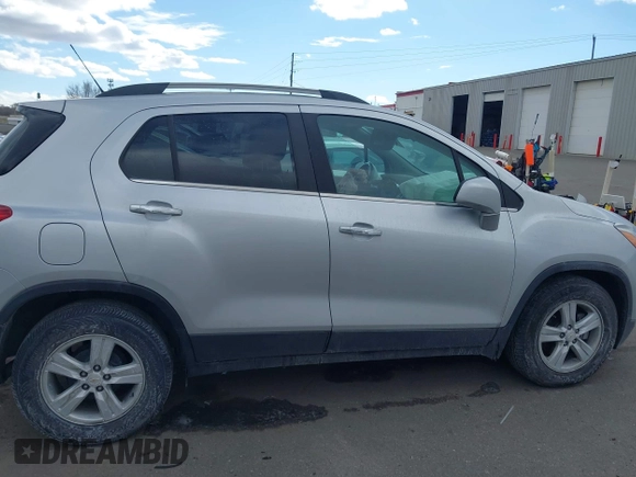 2019 Chevrolet Trax LT with VIN KL7CJLSB0KB753820, listed as a IAAI auction lot 41562873 with 65,028 mi miles and . Bid and sale history available at carsss.com. Image 13.