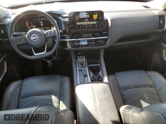 2022 Nissan Pathfinder Platinum z VIN 5N1DR3DH8NC203566, wystawiony jako Copart lot #88959685 z przebiegiem 43 585 mil mil oraz Szkoda całkowita • Salvage title. Historia ofert i sprzedaży dostępna na DreamBid. Obrazek 8.