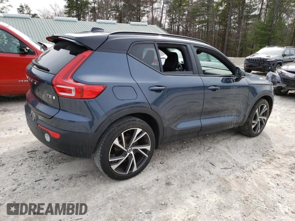 2022 Volvo XC40 R-Design with VIN YV4162UM6N2783586, listed as a Copart auction lot 51628425 with Not provided miles and Salvage title. Bid and sale history available at DreamBid. Image 3.