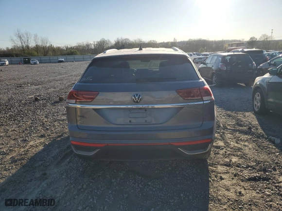 2020 Volkswagen Atlas Cross Sport 2.0T SE with VIN 1V23C2CA9LC218203, listed as a Copart auction lot 47288324 with 64,261 mi miles. Bid and sale history available at carsss.com. Image 6.
