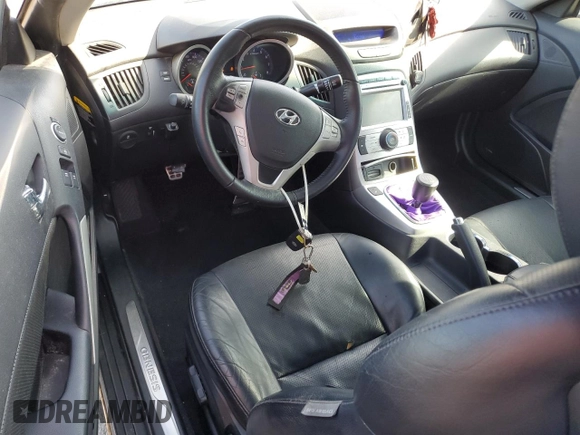 2010 Hyundai Genesis Coupe с VIN KMHHU6KH3AU025445, выставлен на аукционе Copart как лот 50736585 с пробегом 105 890 миль миль и Списание • Salvage title. История ставок и продаж доступна на DreamBid. Изображение 8.