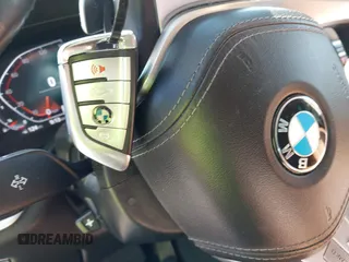 2020 BMW X7 xDrive40i z VIN 5UXCW2C01L9B61428, wystawiony jako IAAI lot #42209916 z przebiegiem 46 794 mil mil oraz . Historia ofert i sprzedaży dostępna na DreamBid. Obrazek 11.