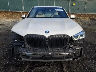 2021 BMW X5 xDrive45e with VIN 5UXTA6C04M9H52389, listed as a Copart auction lot 45605225 with 14,899 mi miles and Salvage Title. Bid and sale history available at carsss.com. Image 5.