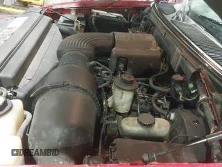 2002 Ford F-150 XL с VIN 2FTRX18W12CA37877, выставлен на аукционе IAAI как лот 41224650 с пробегом 213 175 миль миль и . История ставок и продаж доступна на DreamBid. Изображение 13.