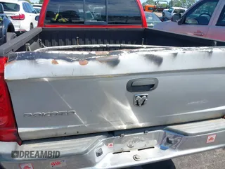 2007 Dodge Dakota SLT with VIN 1D7HE48K37S107954, listed as a IAAI auction lot 42191935 with 223,090 mi miles and . Bid and sale history available at carsss.com. Image 6.