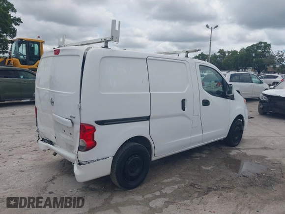 2018 Nissan NV200 S с VIN 3N6CM0KN8JK693823, выставлен на аукционе IAAI как лот 42255083 с пробегом 160 960 миль миль и . История ставок и продаж доступна на DreamBid. Изображение 4.