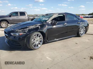 2023 Mercedes-Benz CLA 250 z VIN W1K5J4HB2PN413699, wystawiony jako Copart lot #77392934 z przebiegiem 14 198 mil mil oraz Szkoda całkowita • Salvage title. Historia ofert i sprzedaży dostępna na DreamBid. Obrazek 1.