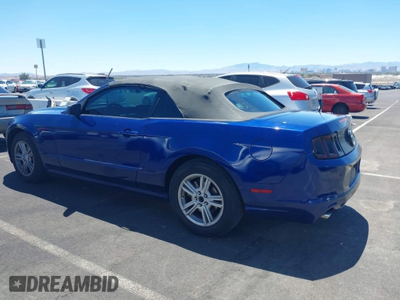 2014 Ford Mustang V6 z VIN 1ZVBP8EM8E5238393, wystawiony jako IAAI lot #42502830 z przebiegiem 150 481 mil mil oraz . Historia ofert i sprzedaży dostępna na DreamBid. Obrazek 14.