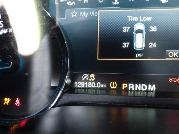 2018 Ford Expedition Limited with VIN 1FMJU1KT6JEA24440, listed as a IAAI auction lot 41706560 with 129,180 mi miles. Bid and sale history available at carsss.com. Image 15.