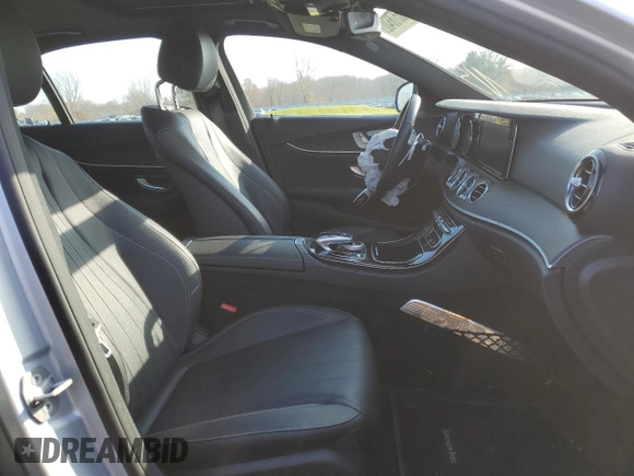 2017 Mercedes-Benz E-Class E 300 Luxury with VIN WDDZF4KB1HA181309, listed as a Copart auction lot 65766402 with 21,902 mi miles. Bid and sale history available at carsss.com. Image 5.