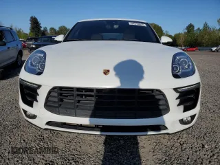 2017 Porsche Macan with VIN WP1AA2A53HLB01677, listed as a Copart auction lot 54214625 with 120,171 mi miles and Clean Title. Bid and sale history available at DreamBid. Image 5.