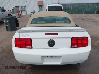 2005 Ford Mustang Deluxe with VIN 1ZVFT84N055216895, listed as a IAAI auction lot 41914884 with 67,824 mi miles. Bid and sale history available at carsss.com. Image 16.
