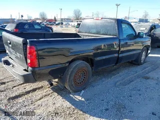 2006 Chevrolet Silverado 1500 Work Truck with VIN 3GCEC14X96G261609, listed as a IAAI auction lot 41423409 with 149,891 mi miles. Bid and sale history available at carsss.com. Image 4.