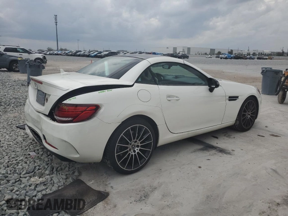 2018 Mercedes-Benz SLC 300 z VIN WDDPK3JA9JF151537, wystawiony jako Copart lot #45756115 z przebiegiem 43 123 mil mil oraz Szkoda całkowita • Salvage title. Historia ofert i sprzedaży dostępna na DreamBid. Obrazek 3.