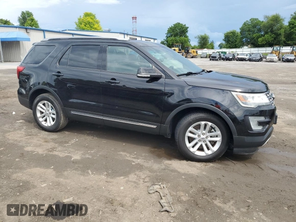 2017 Ford Explorer XLT with VIN 1FM5K7D85HGB28256, listed as a Copart auction lot 61349915 with 87,560 mi miles and Salvage title. Bid and sale history available at DreamBid. Image 4.