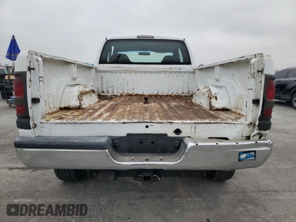 1998 Dodge Ram 2500 with VIN 3B7KF22D7WG138206, listed as a Copart auction lot 53313395 with 333,521 mi miles and Salvage Title. Bid and sale history available at carsss.com. Image 6.