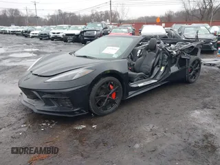 2021 Chevrolet Corvette 3LT with VIN 1G1YC3D48M5125564, listed as a IAAI auction lot 41398558 with 14,101 mi miles. Bid and sale history available at carsss.com. Image 2.