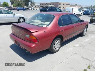 1995 Nissan Maxima GLE с VIN JN1CA21DXST614338, выставлен на аукционе IAAI как лот 42496135 с пробегом 263 931 миль миль и . История ставок и продаж доступна на DreamBid. Изображение 4.