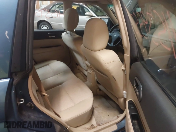2007 Subaru Forester X w/Premium Pkg with VIN JF1SG65687G716673, listed as a IAAI auction lot 41539553 with 186,870 mi miles. Bid and sale history available at carsss.com. Image 8.
