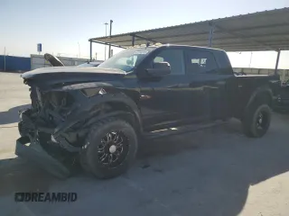 2015 Ram 2500 Big Horn with VIN 3C6UR5MJ2FG529971, listed as a Copart auction lot 47383385 with 164,751 mi miles and Salvage title. Bid and sale history available at DreamBid. Image 1.