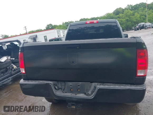 2017 Ram 1500 ST z VIN 1C6RR7FG3HS560371, wystawiony jako IAAI lot #42325044 z przebiegiem 103 660 mil mil oraz . Historia ofert i sprzedaży dostępna na DreamBid. Obrazek 16.
