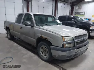2003 Chevrolet Silverado 1500 Work Truck with VIN 2GCEC19X831322400, listed as a IAAI auction lot 40653506 with 264,390 mi miles. Bid and sale history available at carsss.com. Image 1.