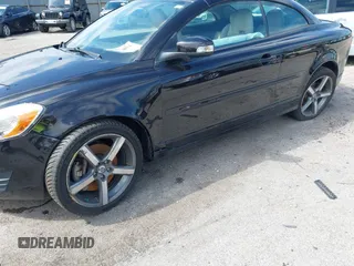 2011 Volvo C70 with VIN YV1672MC7BJ116194, listed as a IAAI auction lot 42851071 with 94,976 mi miles and . Bid and sale history available at DreamBid. Image 6.