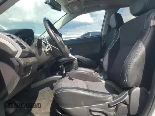 2012 Mitsubishi Outlander SE z VIN JA4AS3AW4CU008418, wystawiony jako Copart lot #57523555 z przebiegiem 179 693 mil mil oraz Czysty tytuł • Clean title. Historia ofert i sprzedaży dostępna na DreamBid. Obrazek 7.
