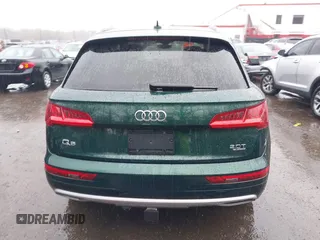 2018 Audi Q5 Premium Plus with VIN WA1BNAFY2J2232886, listed as a IAAI auction lot 41953018 with 30,096 mi miles. Bid and sale history available at carsss.com. Image 16.