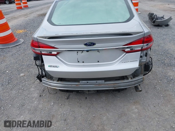 2017 Ford Fusion Titanium с VIN 3FA6P0SU0HR409820, выставлен на аукционе IAAI как лот 41919527 с пробегом 77 301 миль миль и . История ставок и продаж доступна на DreamBid. Изображение 18.