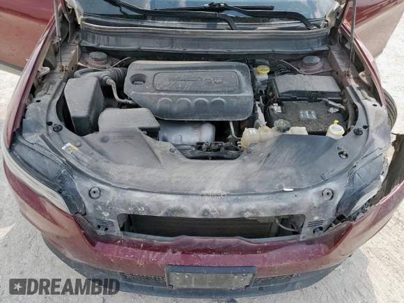 2020 Jeep Cherokee Latitude z VIN 1C4PJLCB8LD639461, wystawiony jako Copart lot #58193445 z przebiegiem 128 762 mil mil oraz Szkoda całkowita • Salvage title. Historia ofert i sprzedaży dostępna na DreamBid. Obrazek 12.