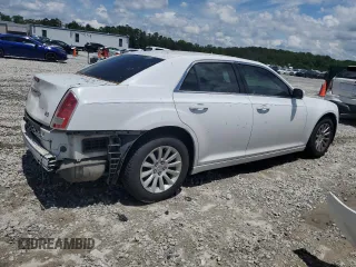 2014 Chrysler 300 z VIN 2C3CCAAG9EH239902, wystawiony jako Copart lot #56529875 z przebiegiem 118 752 mil mil oraz Szkody całkowita. Historia ofert i sprzedaży dostępna na DreamBid. Obrazek 3.