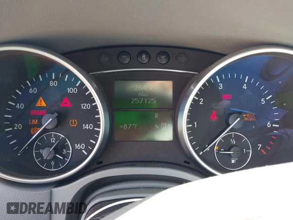 2008 Mercedes-Benz M 350 z VIN 4JGBB86E18A419416, wystawiony jako IAAI lot #42140361 z przebiegiem 257 125 mil mil oraz . Historia ofert i sprzedaży dostępna na DreamBid. Obrazek 7.