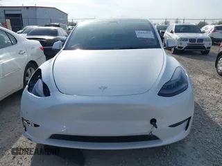 2021 Tesla Model Y Performance z VIN 5YJYGDEFXMF240246, wystawiony jako IAAI lot #42042951 z przebiegiem 76 139 mil mil oraz . Historia ofert i sprzedaży dostępna na DreamBid. Obrazek 12.