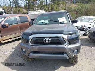 2015 Toyota Tacoma with VIN 5TFLU4EN9FX111322, listed as a IAAI auction lot 41621064 with 1 mi miles. Bid and sale history available at carsss.com. Image 11.