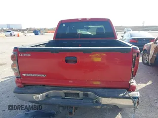 2006 Chevrolet Silverado 1500 LT1 with VIN 2GCEK13T661193182, listed as a IAAI auction lot 41516360 with 193,011 mi miles. Bid and sale history available at carsss.com. Image 16.