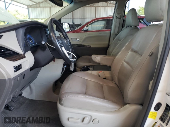 2015 Toyota Sienna Limited z VIN 5TDDK3DC7FS119915, wystawiony jako Copart lot #61974325 z przebiegiem 134 806 mil mil oraz Szkoda całkowita • Salvage title. Historia ofert i sprzedaży dostępna na DreamBid. Obrazek 7.