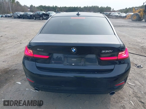 2019 BMW 3 Series 330i xDrive z VIN WBA5R7C58KAJ80964, wystawiony jako IAAI lot #41944216 z przebiegiem 52 218 mil mil oraz . Historia ofert i sprzedaży dostępna na DreamBid. Obrazek 16.